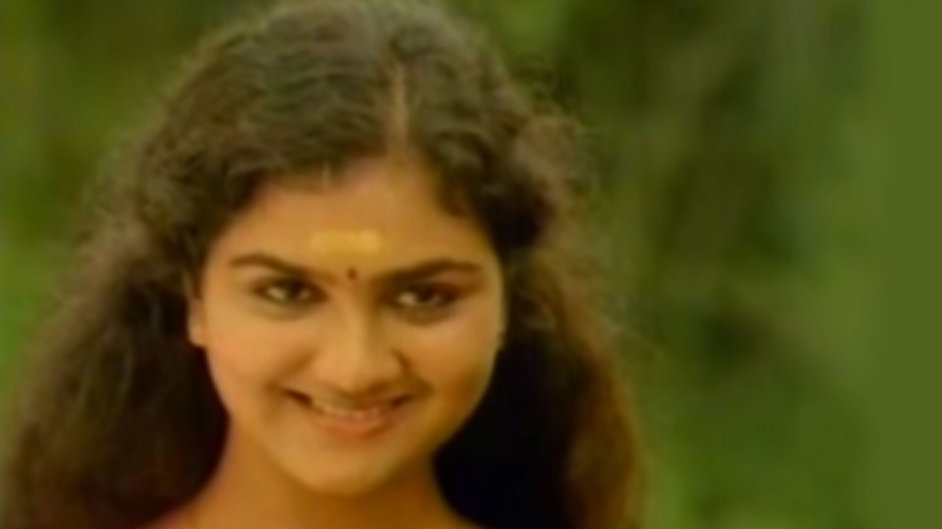 Ponmuttayidunna tharavu