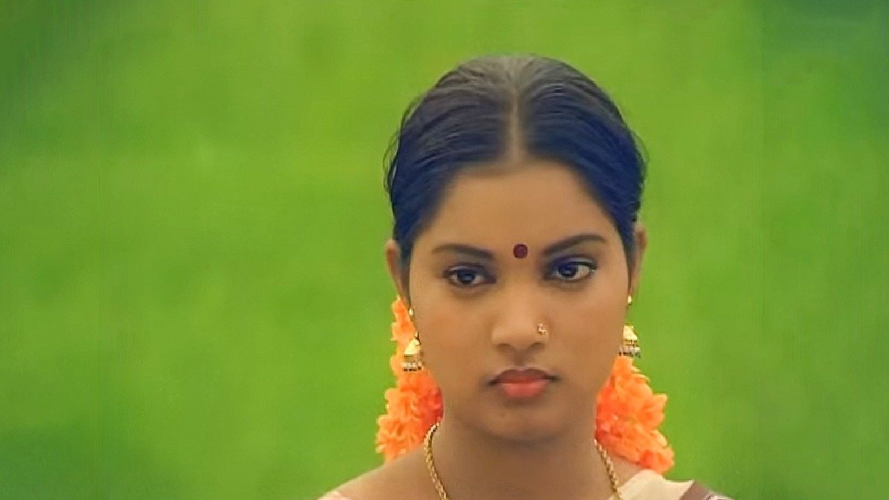 Kozhi Koovuthu Online