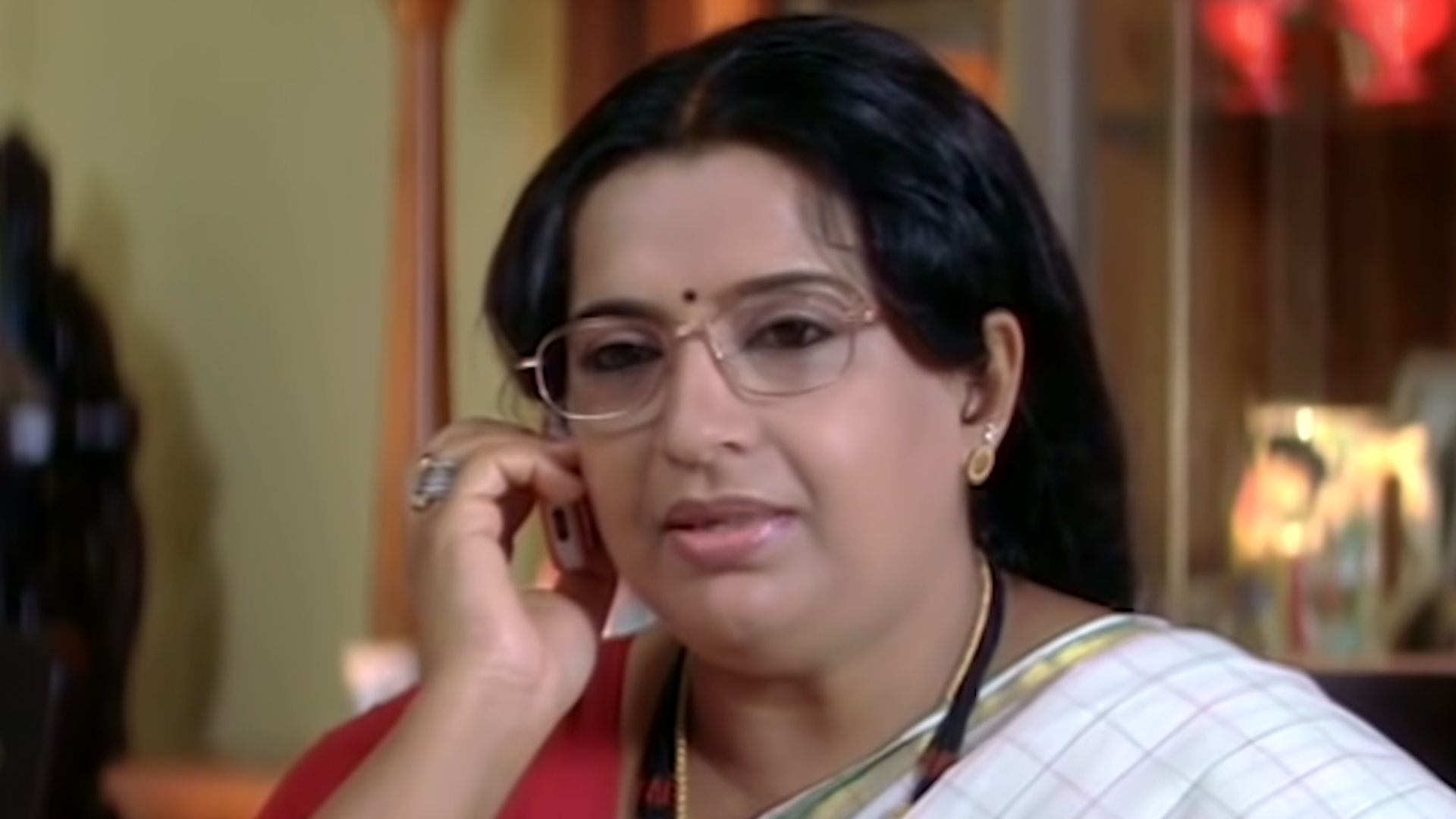 Hareendran Oru Nishkalankan Online