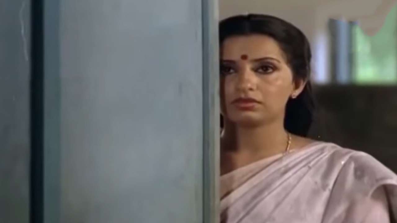Kakkothikkavile Appooppan Thaadikal Online
