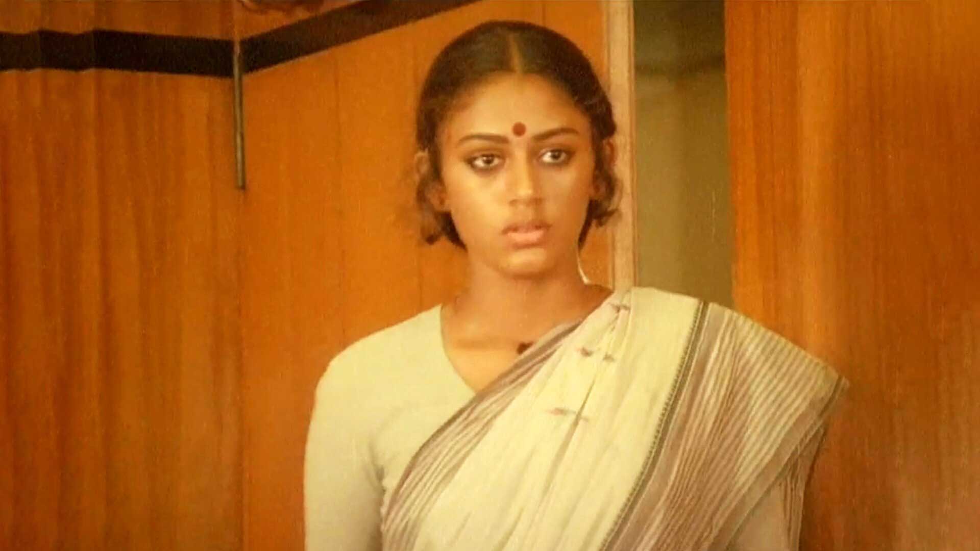 Ee Thanalil Ithirineram Online