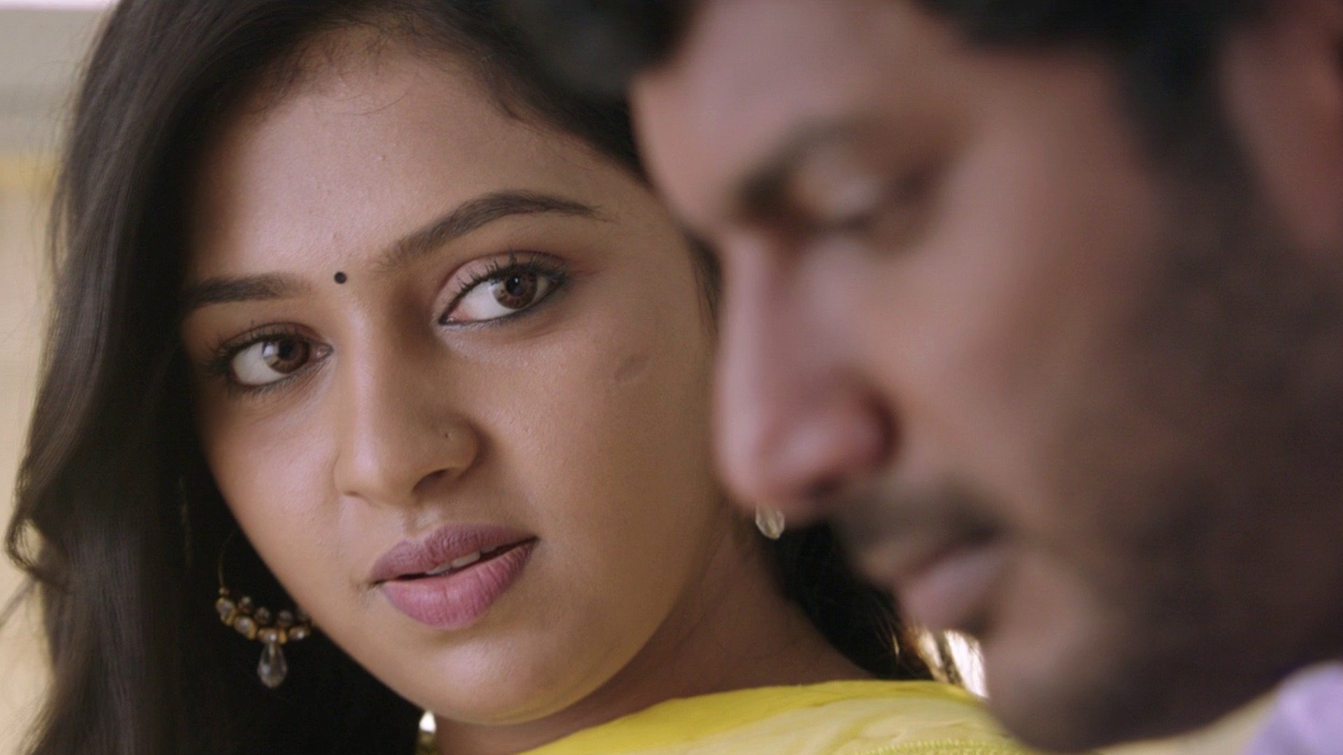 Naan Sigappu Manithan Online