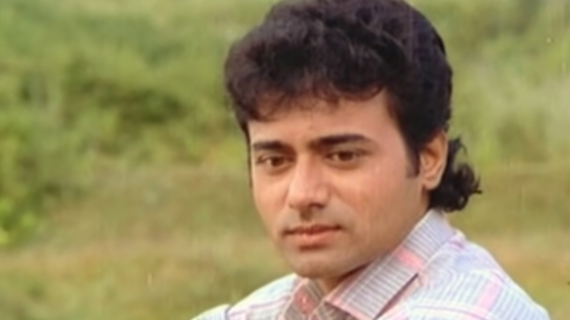 Njan Gandhravan Online