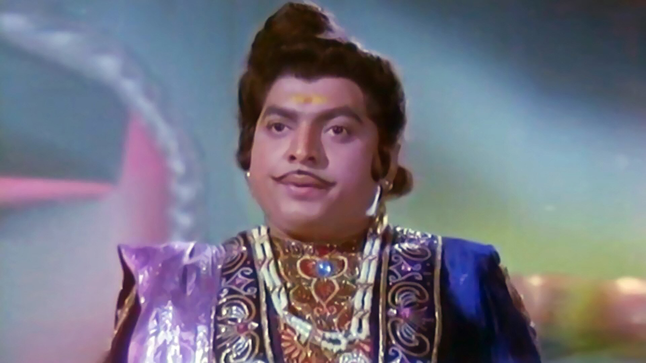 Arakkallan Mukkallan Online