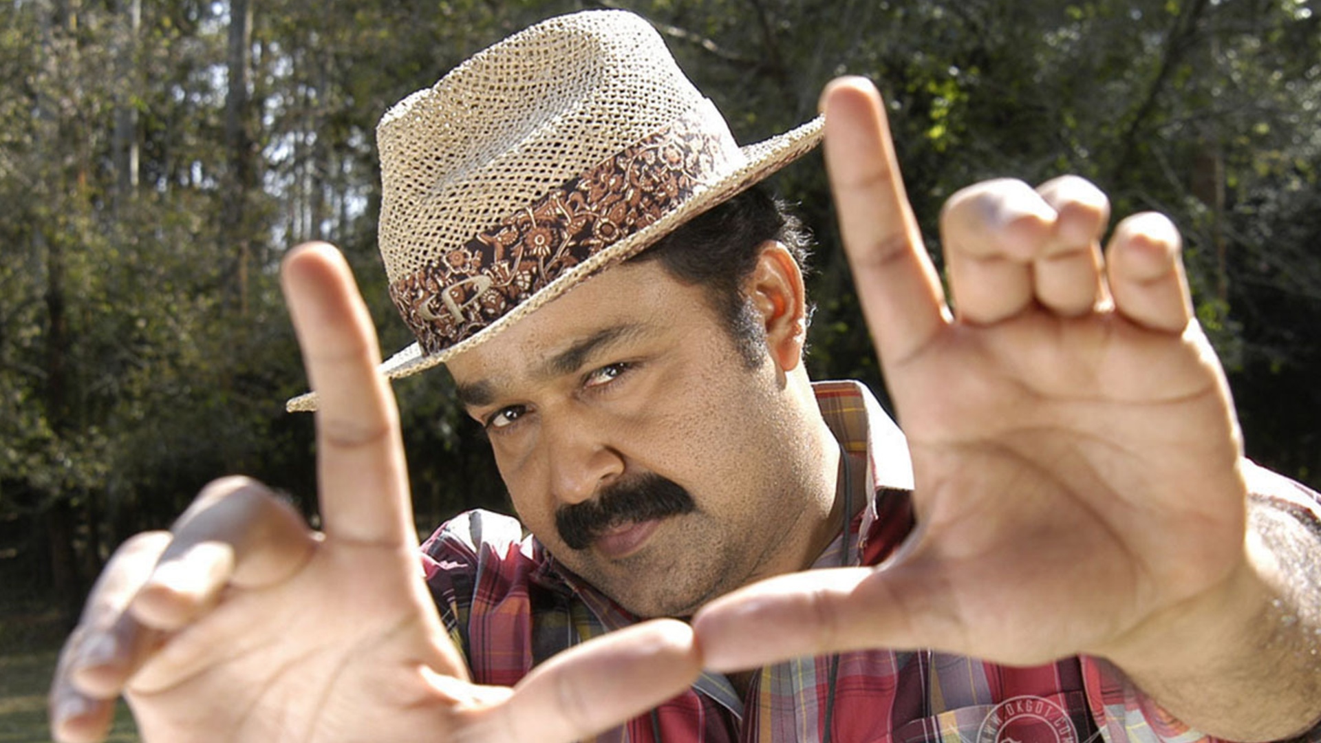 Udayananu Tharam Online