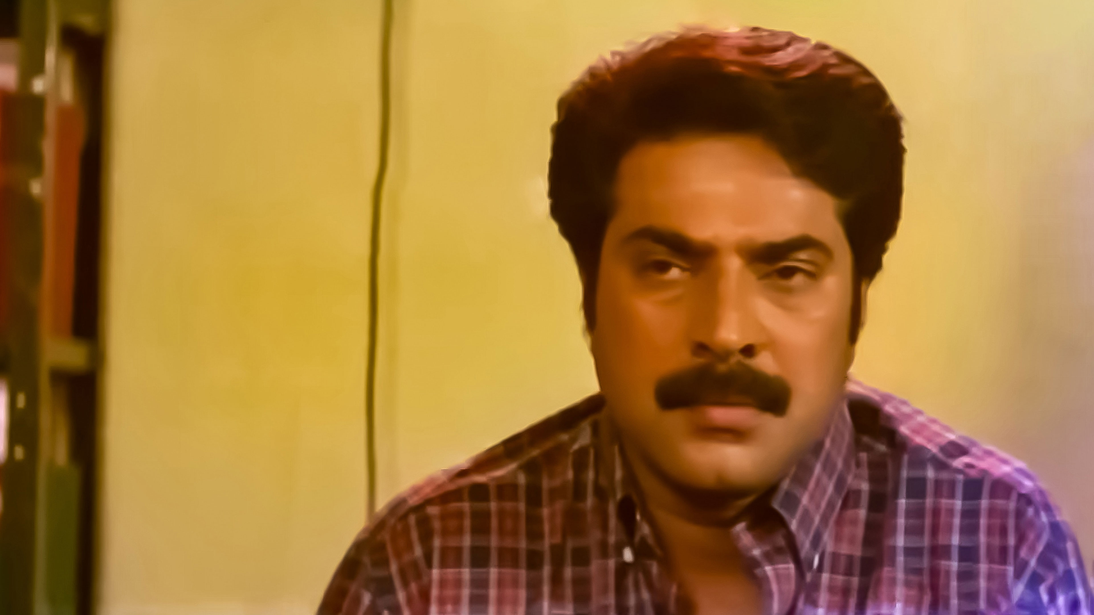 Aayiram Navulla Ananthan Online