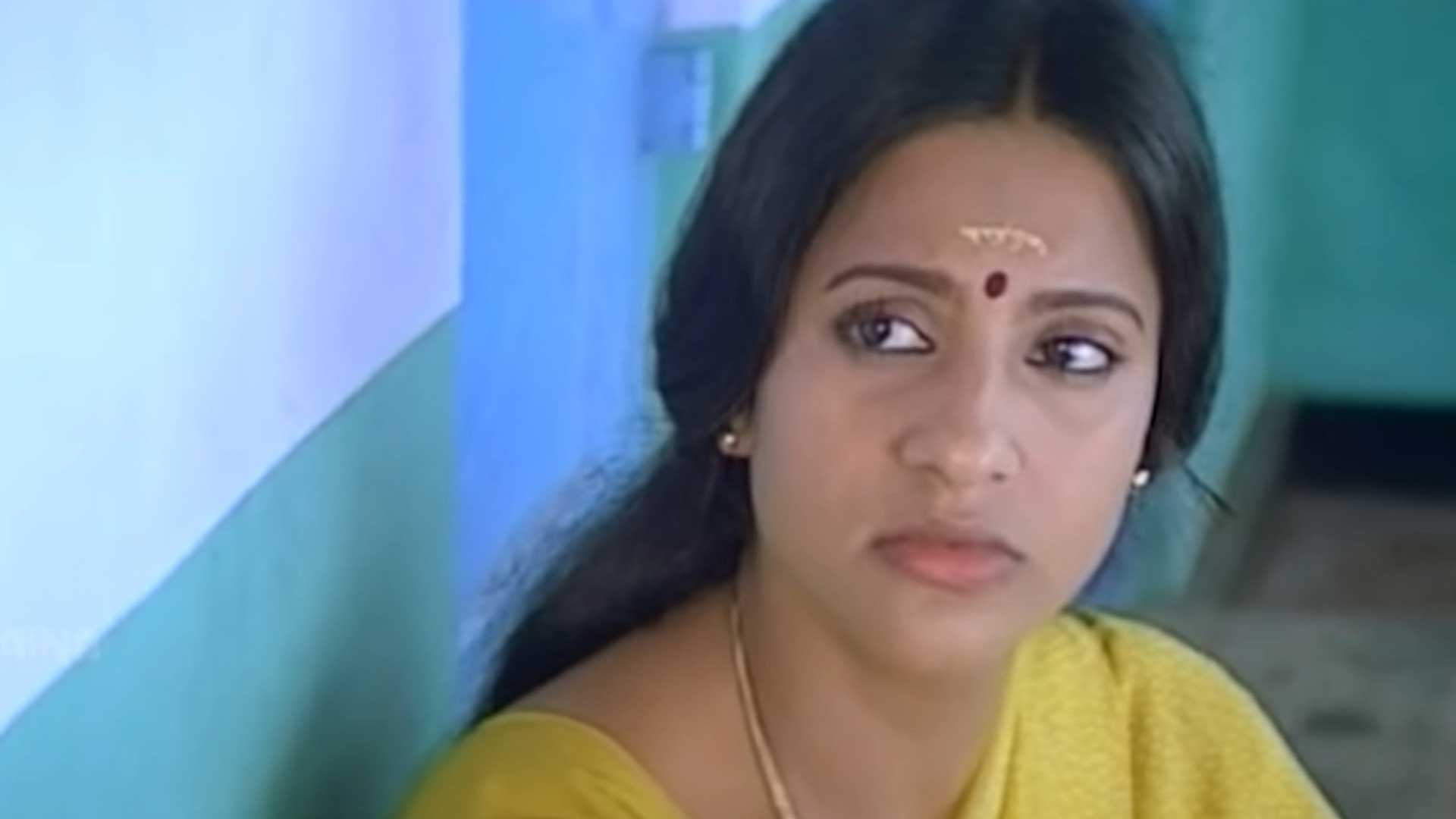 Adiyozhukkukal Online