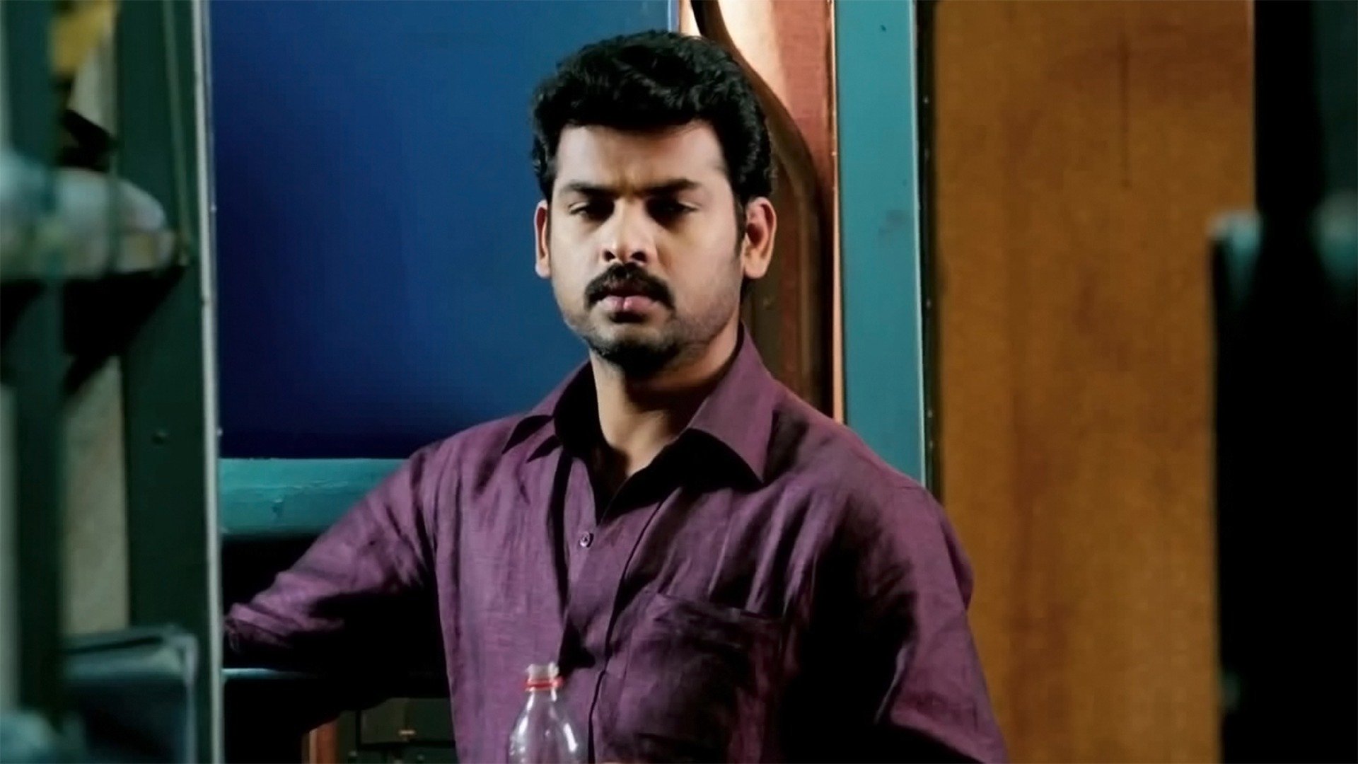 Oru Oorla Rendu Raja Online