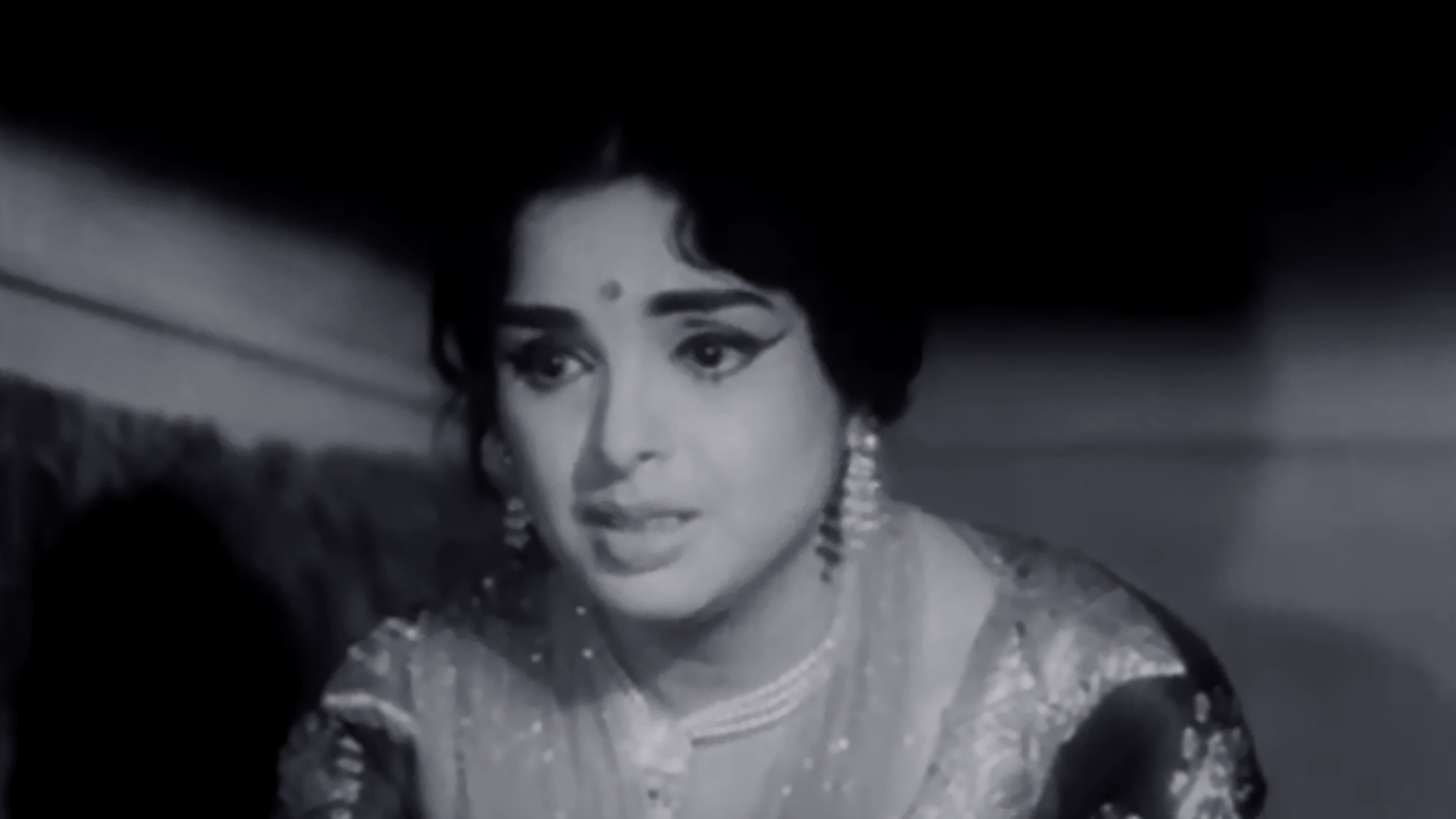 Vallavan Oruvan Online