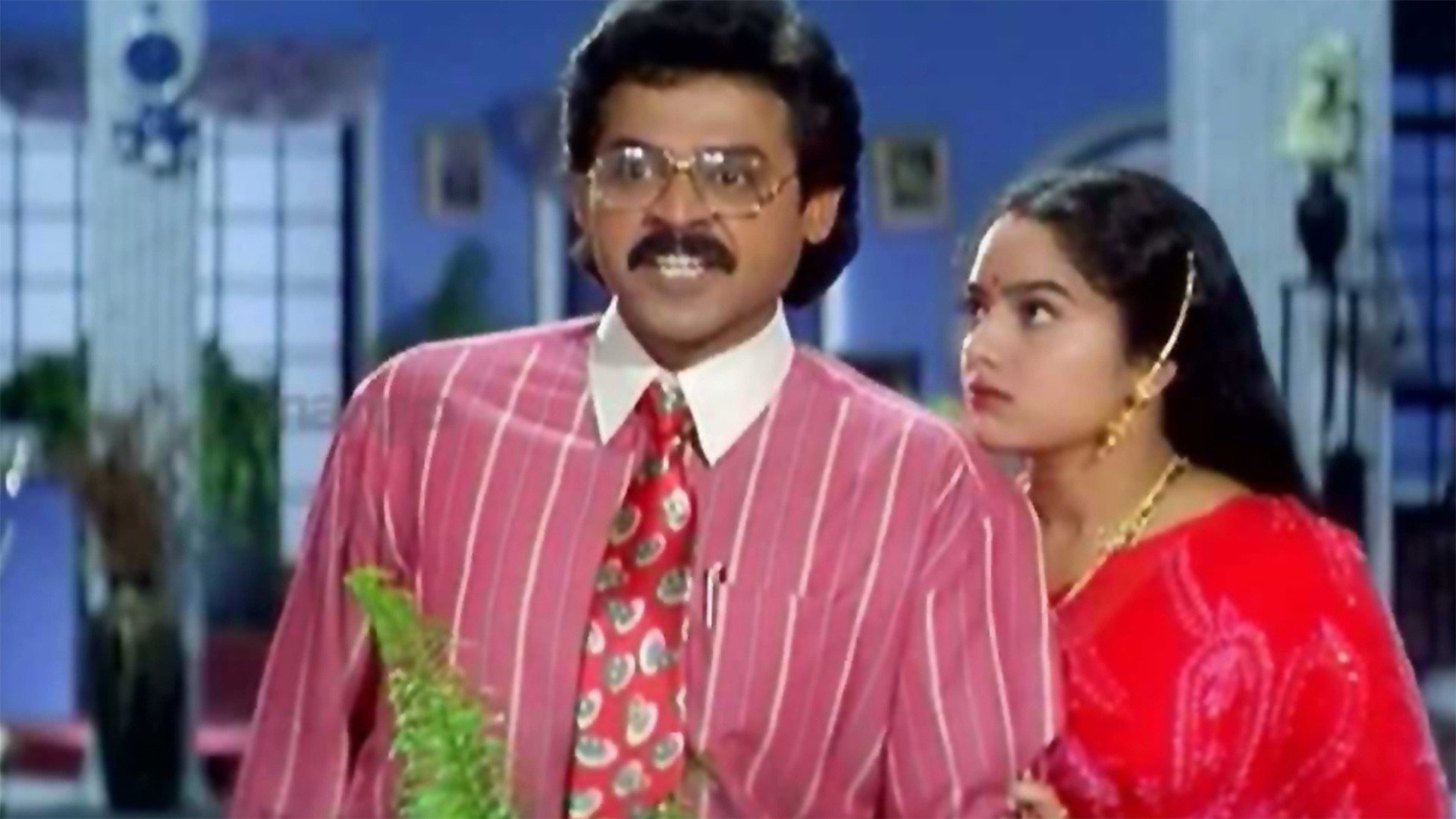 Intlo Illalu Vantintlo Priyuralu Online