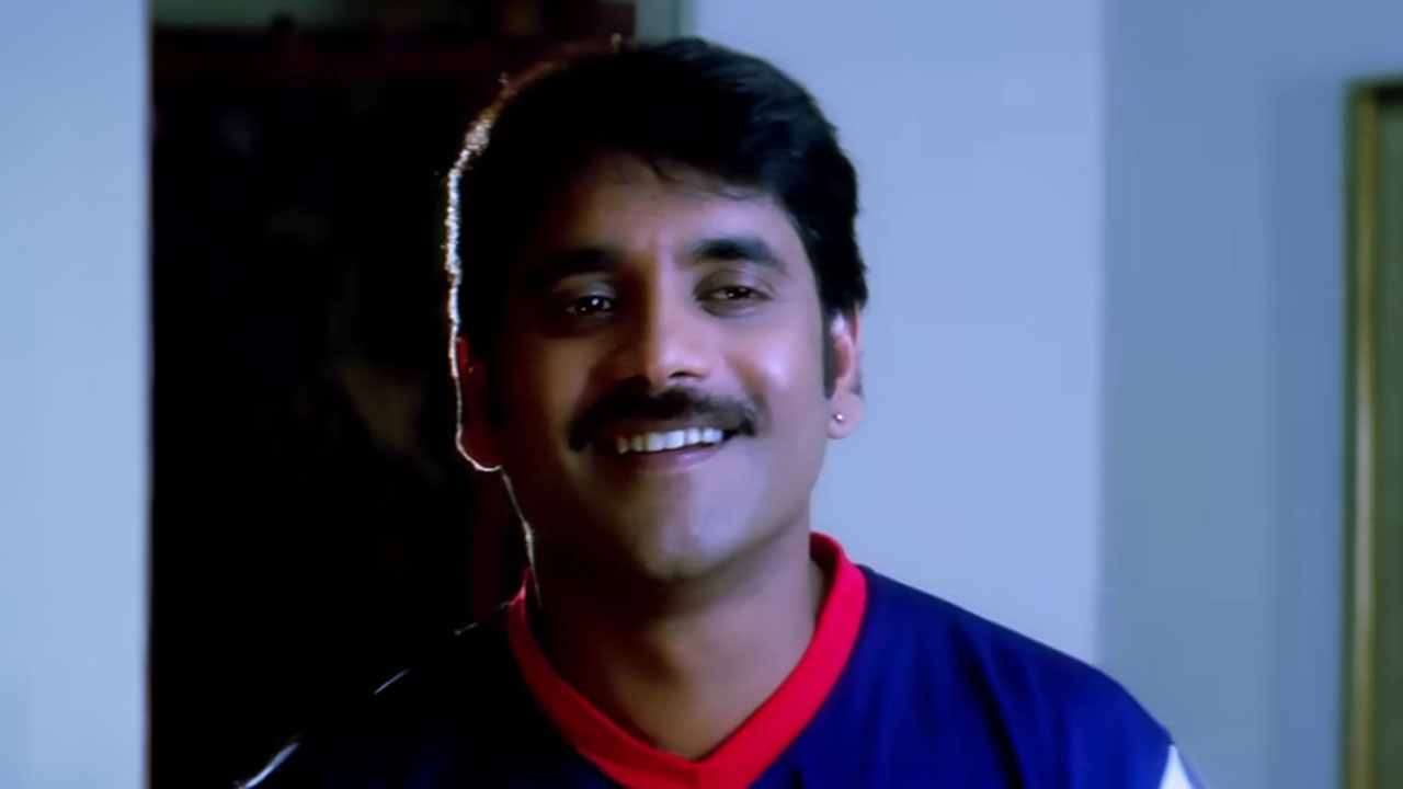 Akasa Veedhilo Online