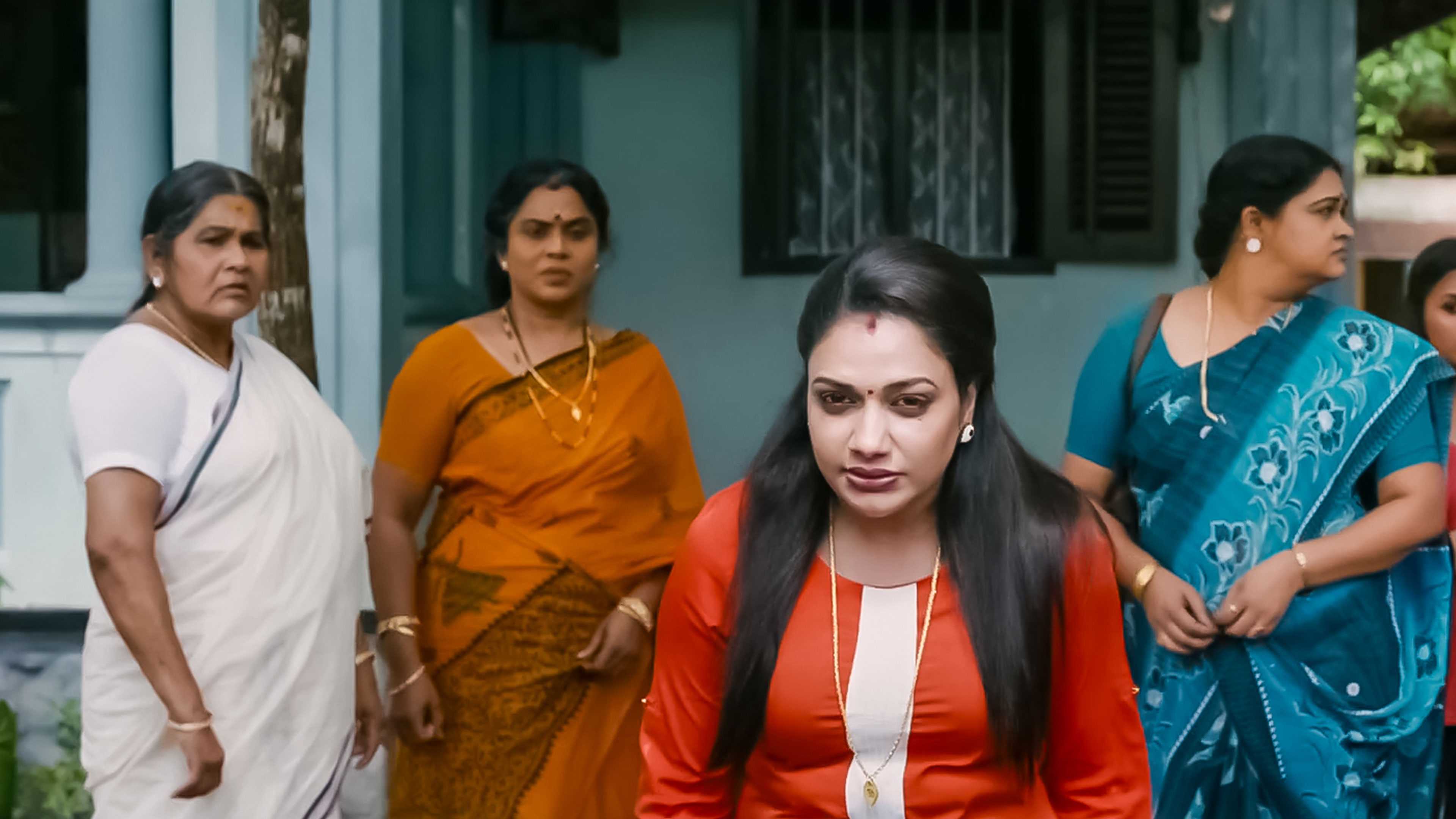 Thinkal Muthal Velli Vare Online