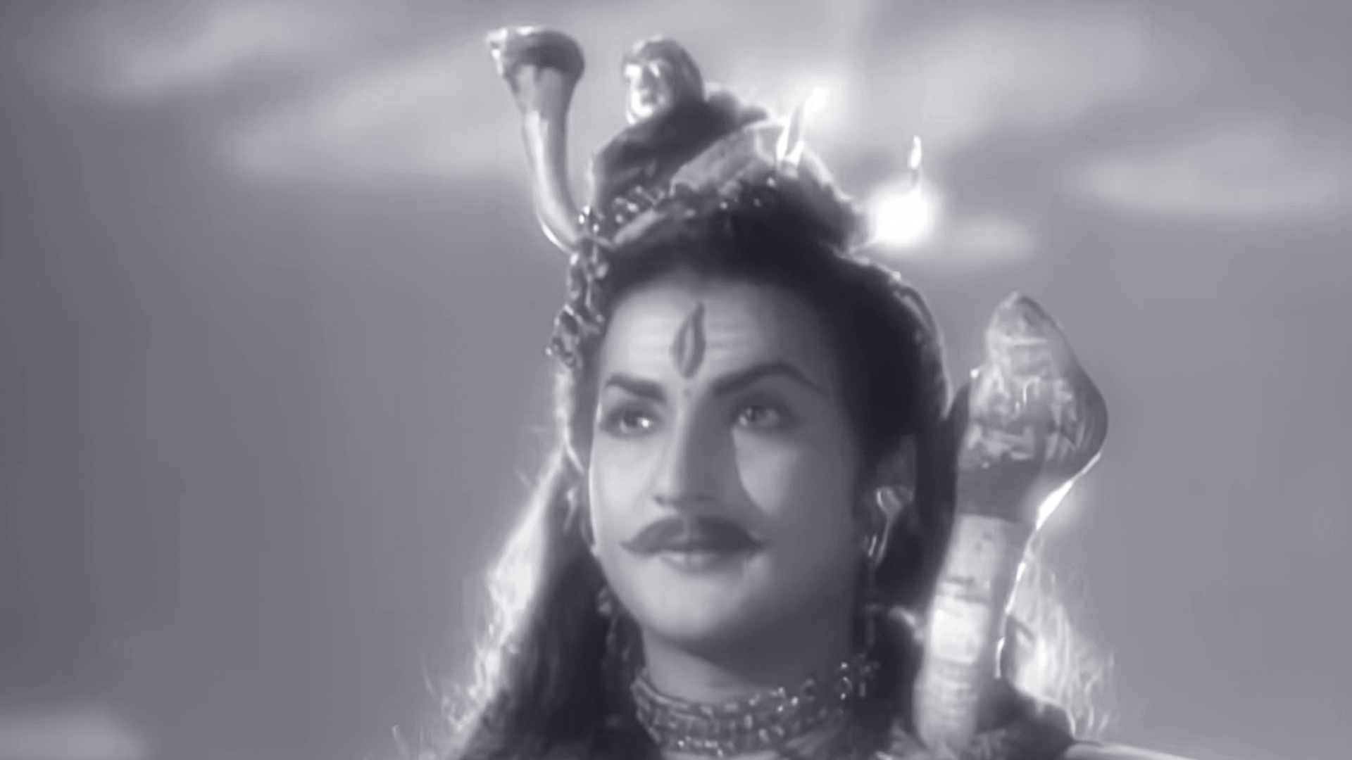 Paramanandayya Sishyula Katha Online