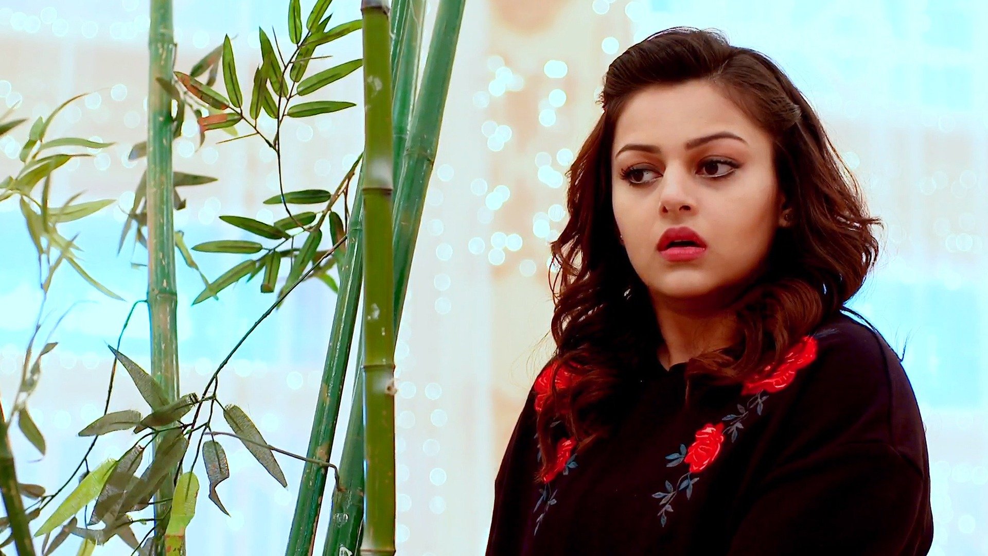 Kadhala Kadhala Online