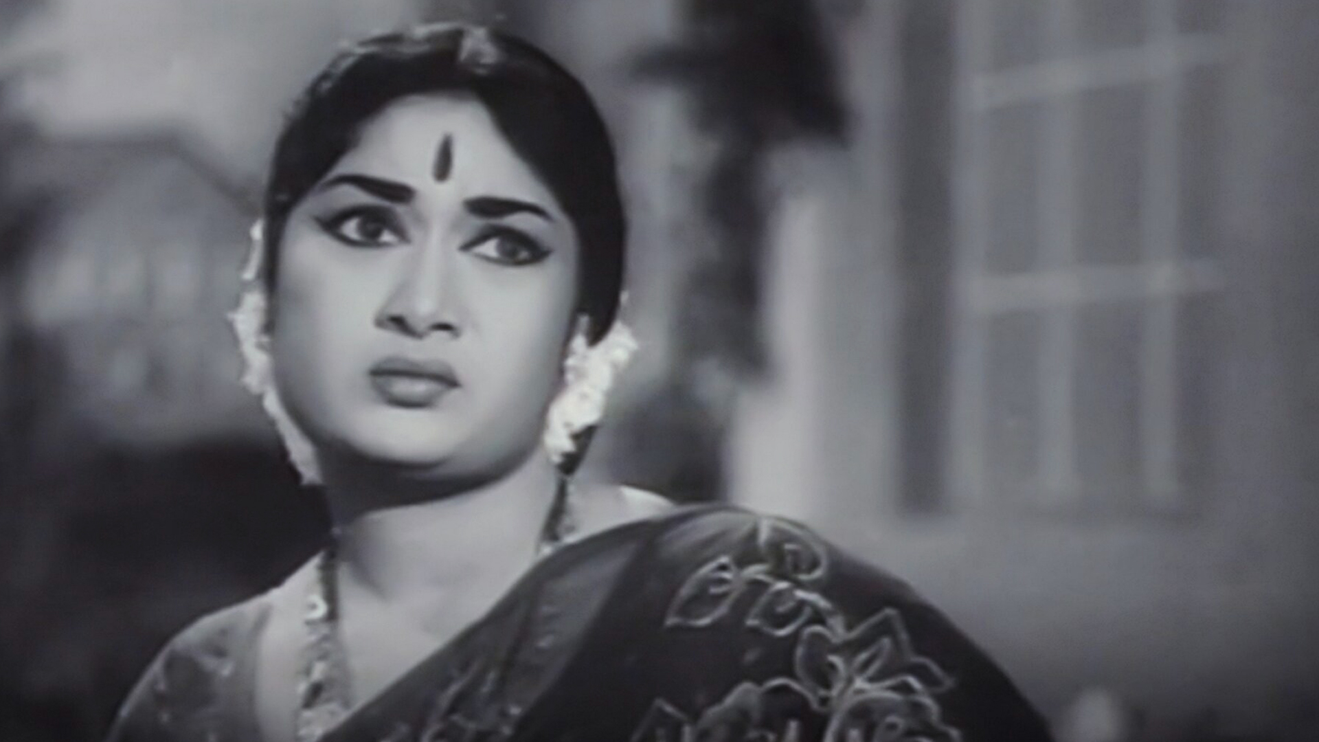 Vichitra Kutumbam Online