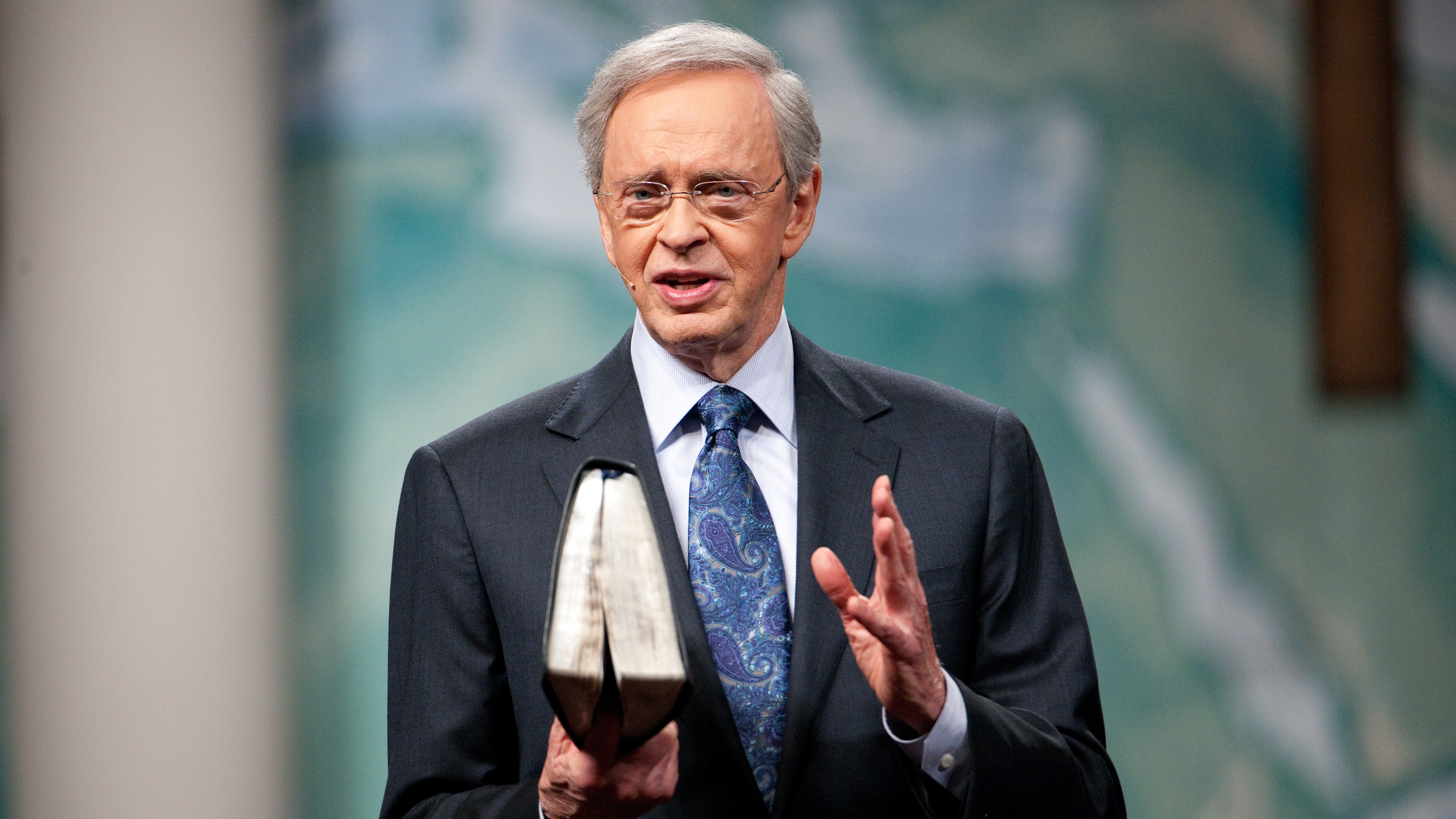 Dr. Charles Stanley Online