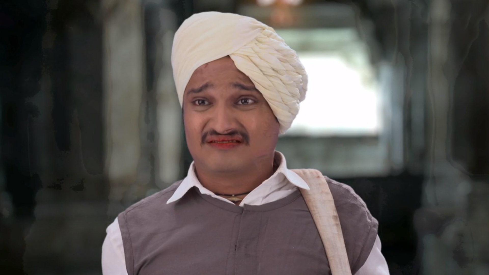 Pavada Purusha Online