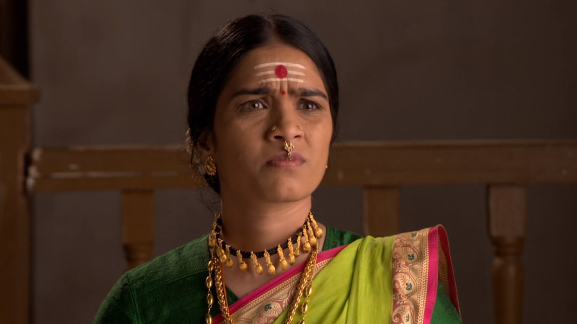 Pavada Purusha Online