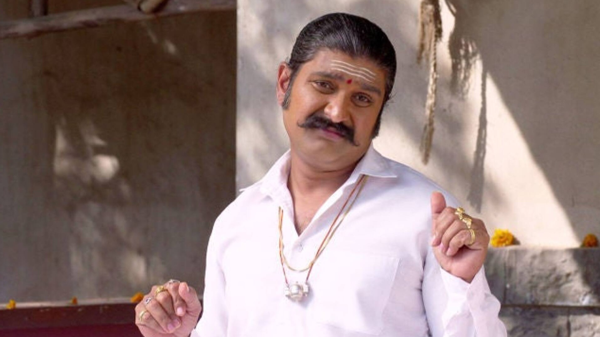 Pavada Purusha Online