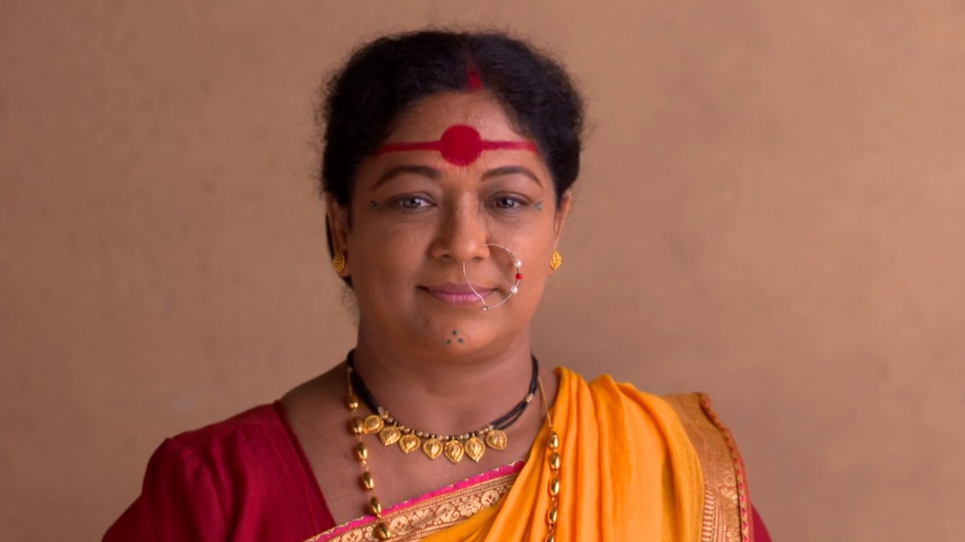 Pavada Purusha Online