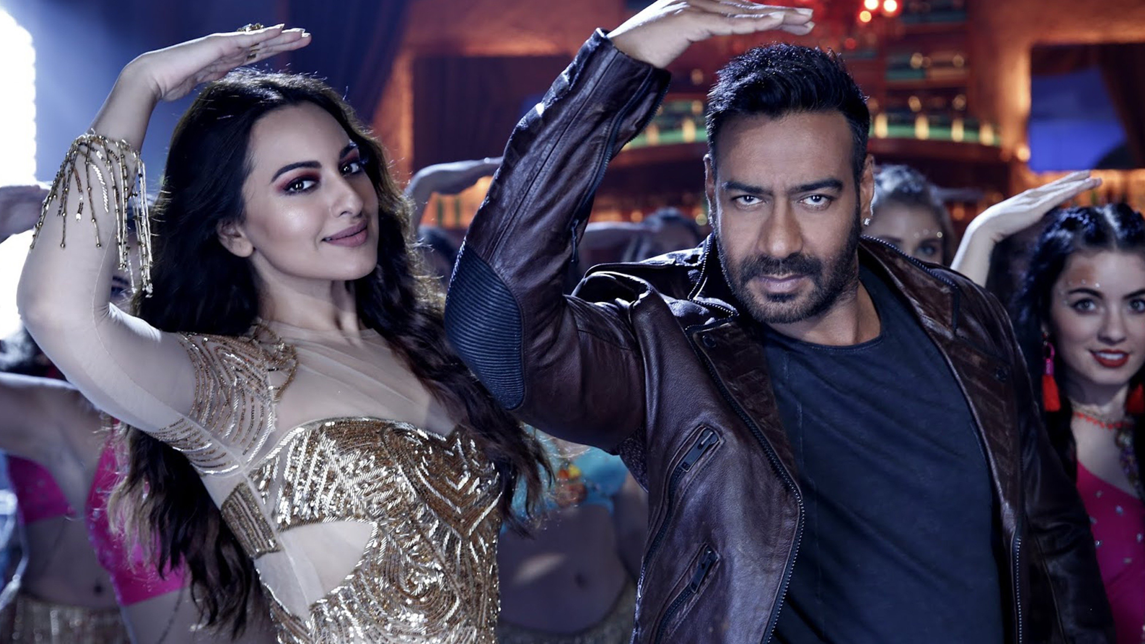 Total Dhamaal Online