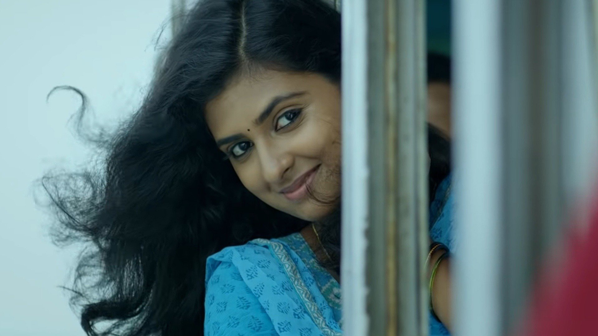 Chembarathipoo Online