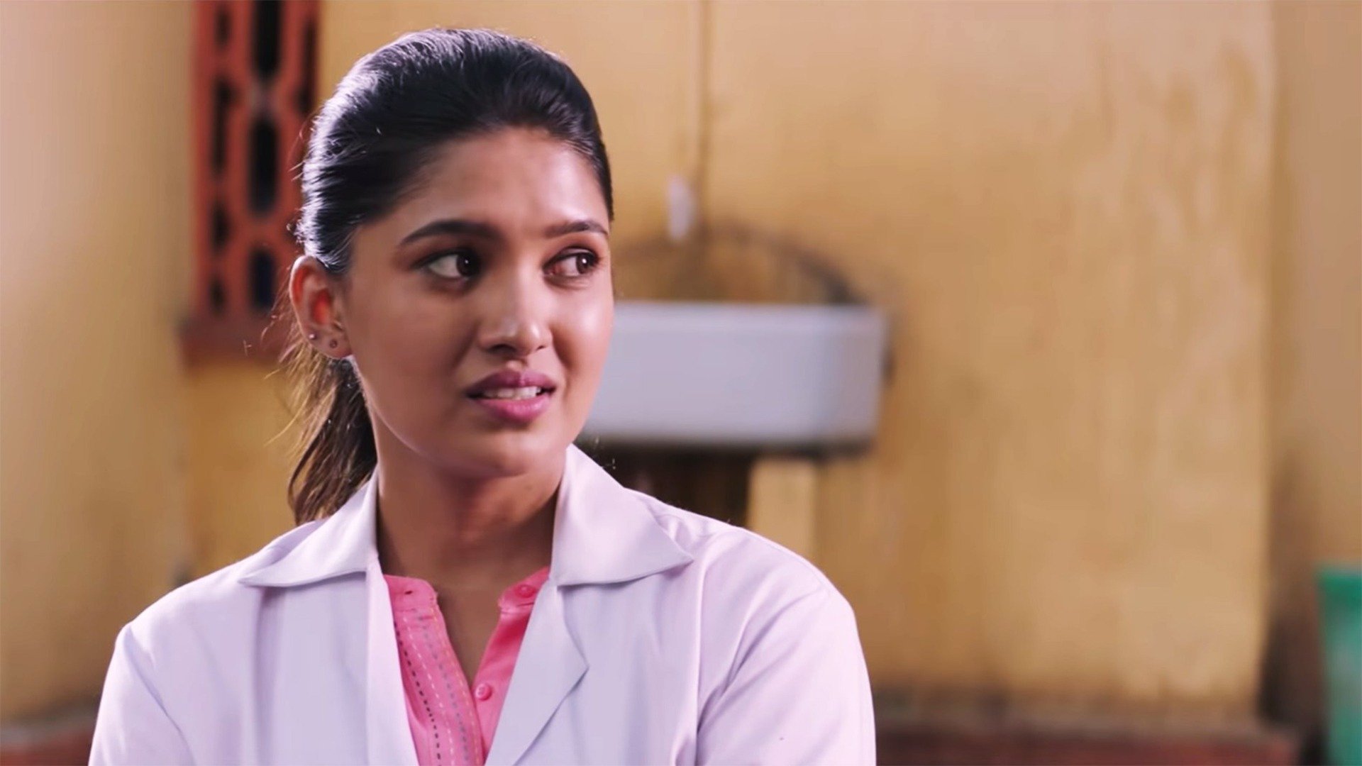 Meeku Maathrame Cheptha Online