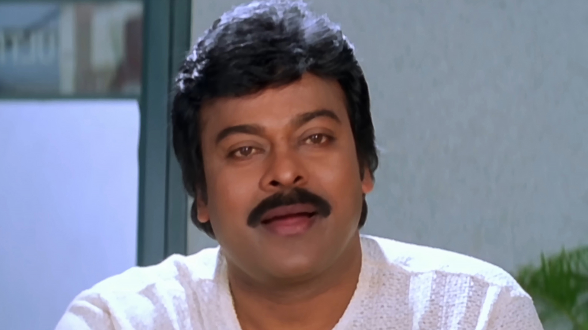 Iddaru Mitrulu Online