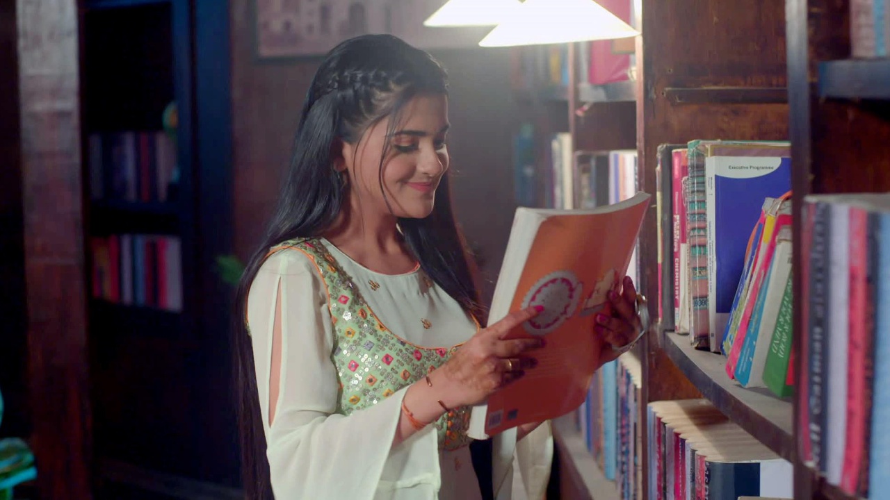 Shaurya Aur Anokhi Ki Kahani Online