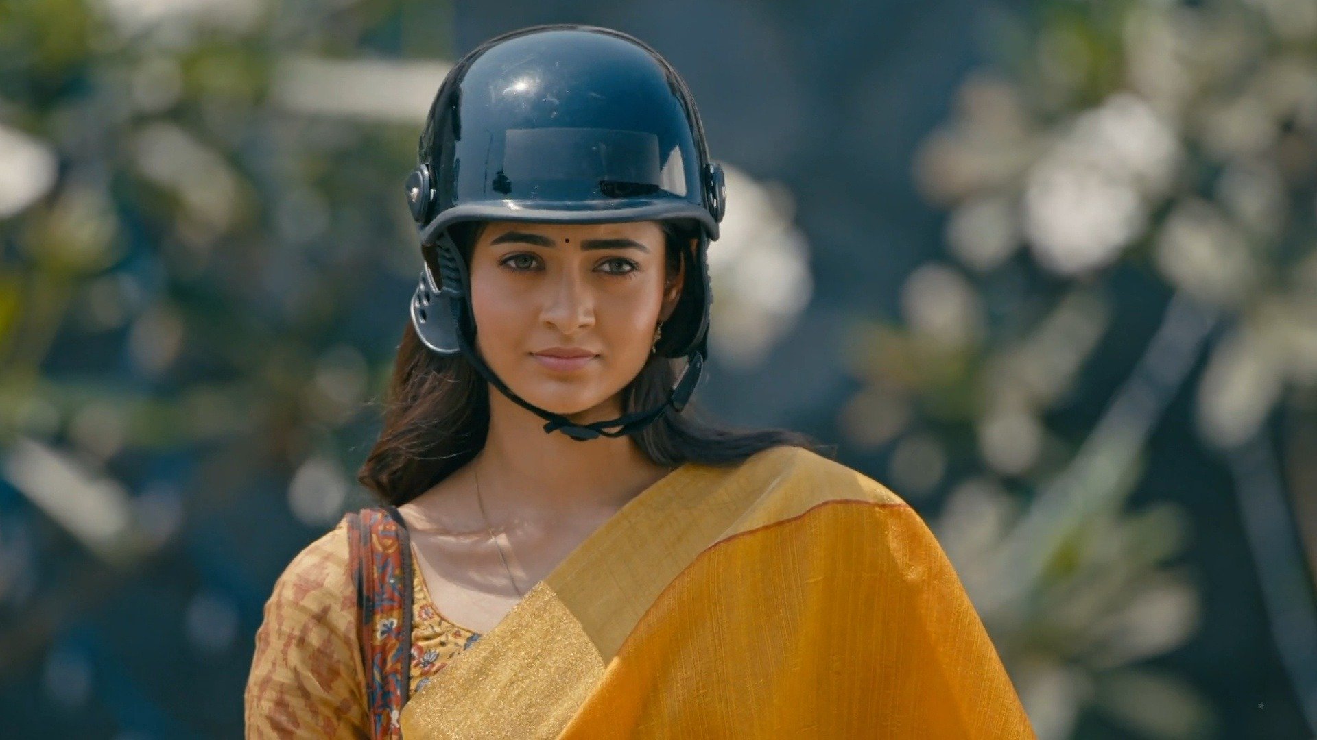 Mehndi Hai Rachne Waali Online