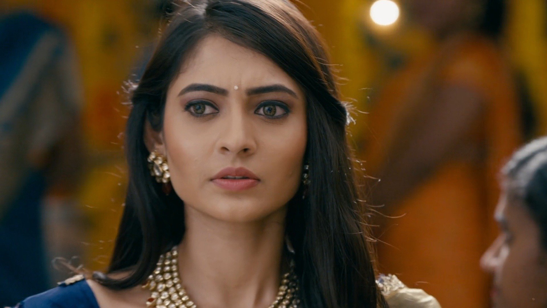 Mehndi Hai Rachne Waali Online