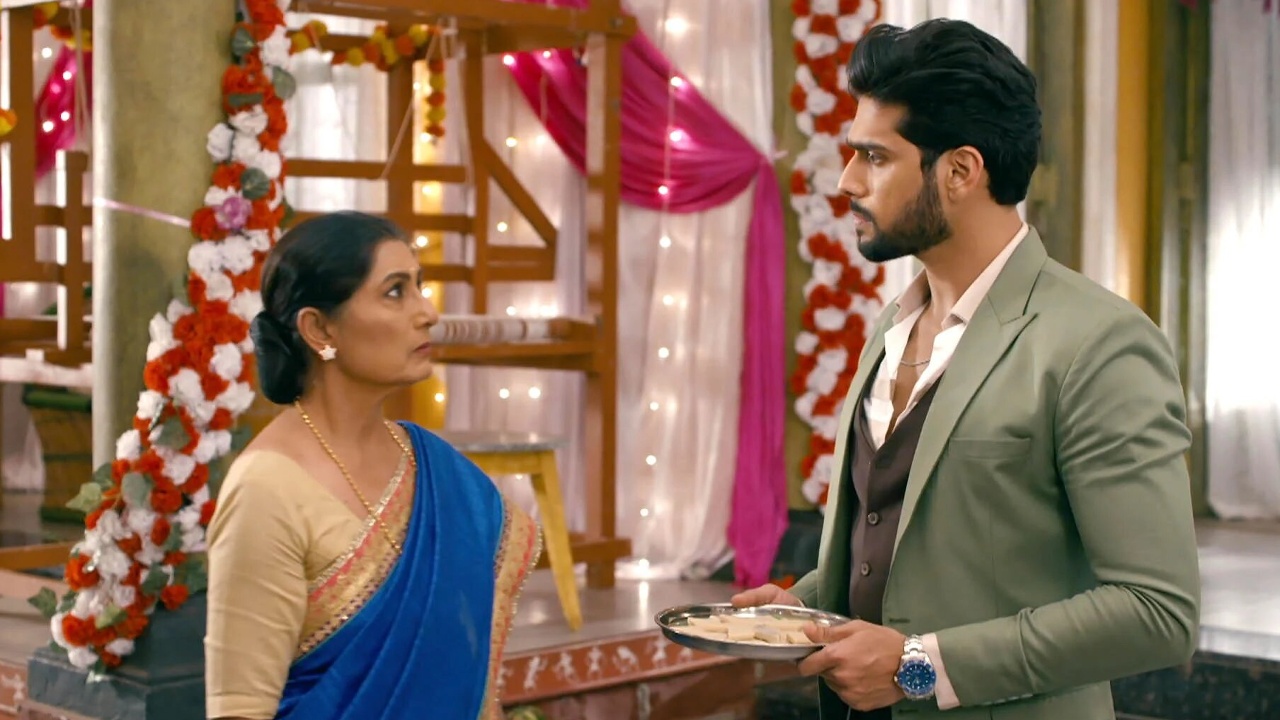 Mehndi Hai Rachne Waali Online