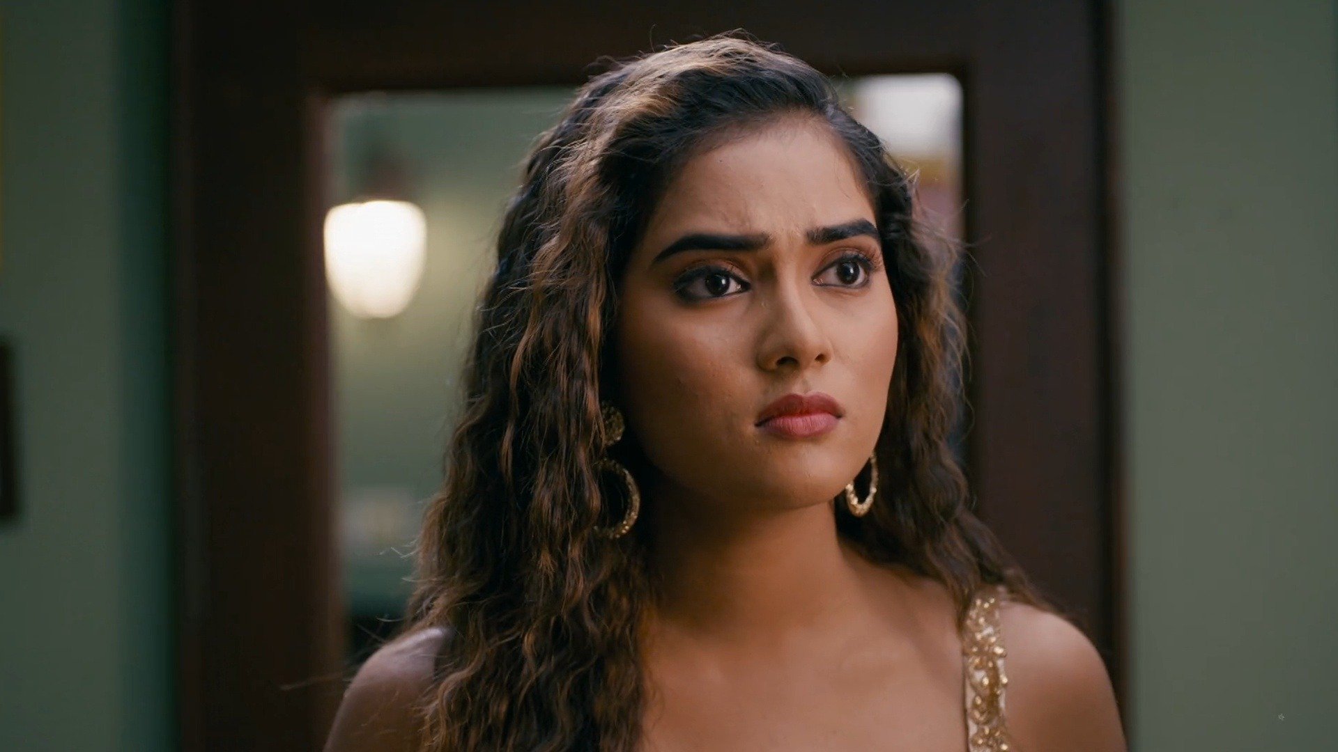 Mehndi Hai Rachne Waali Online