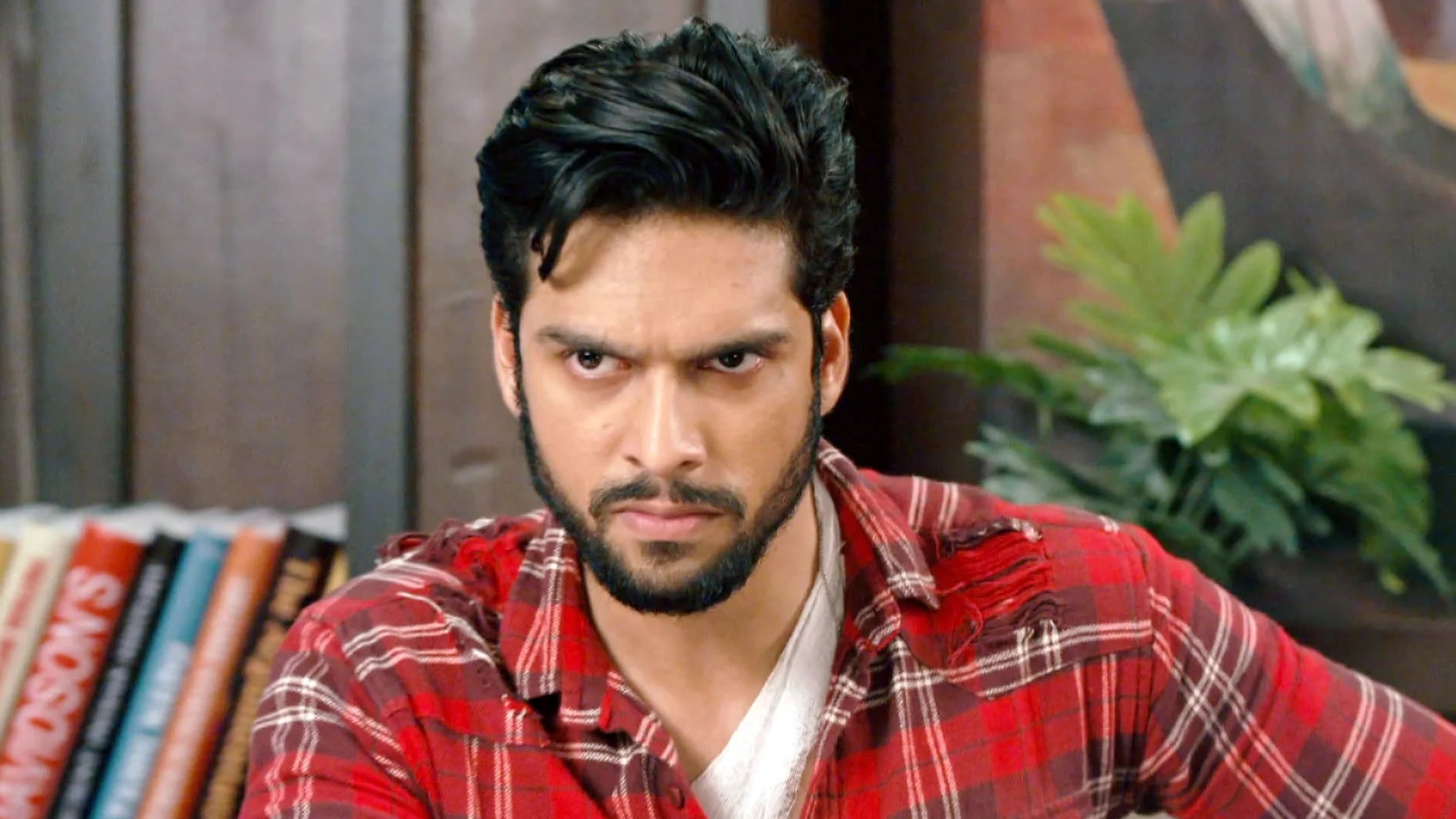 Mehndi Hai Rachne Waali Online