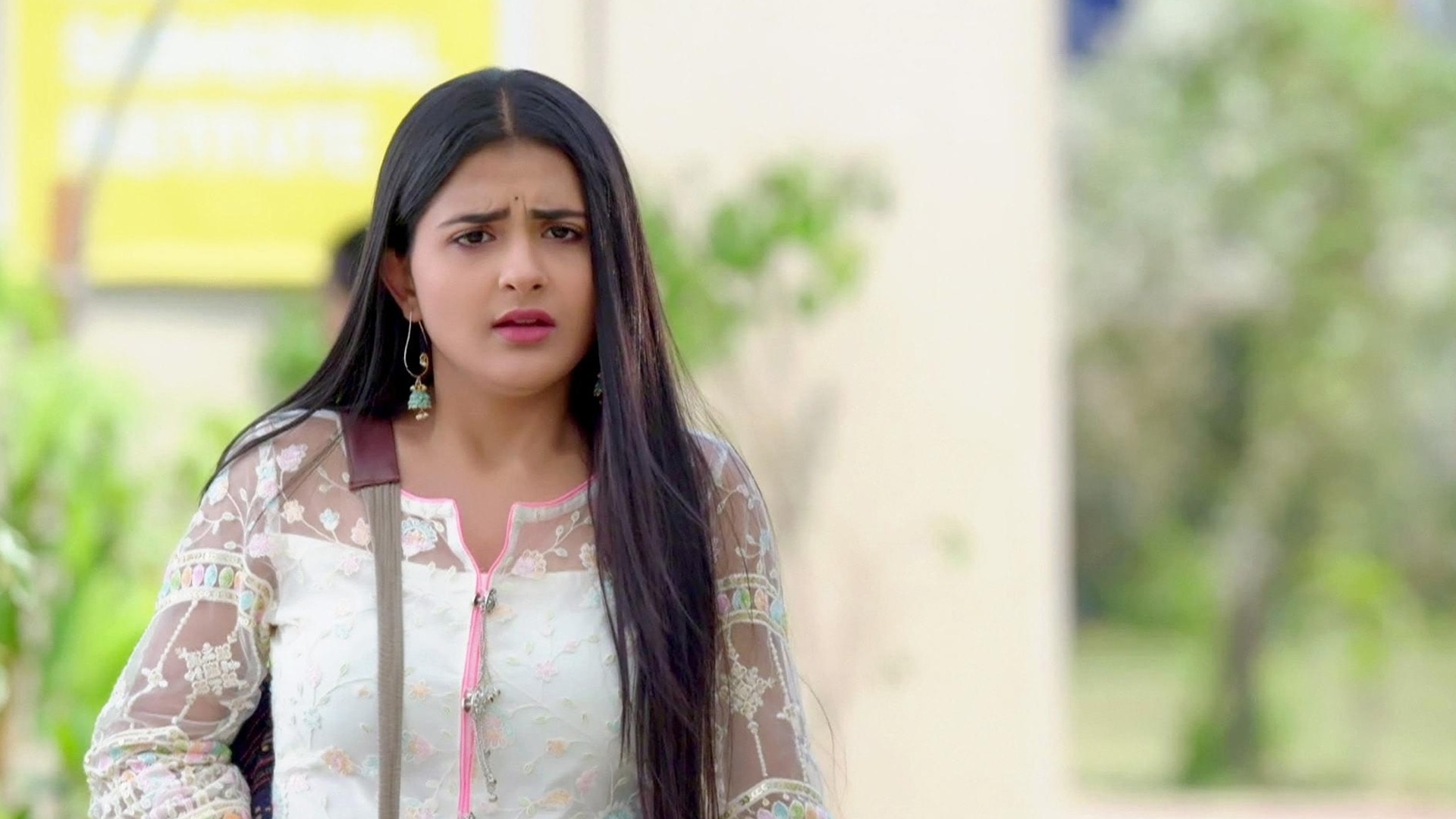 Shaurya Aur Anokhi Ki Kahani Online