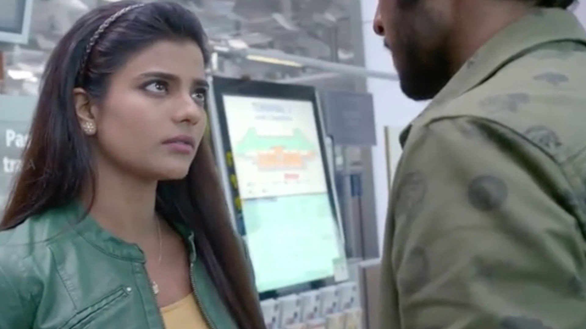 Paranthu Sella Vaa Online