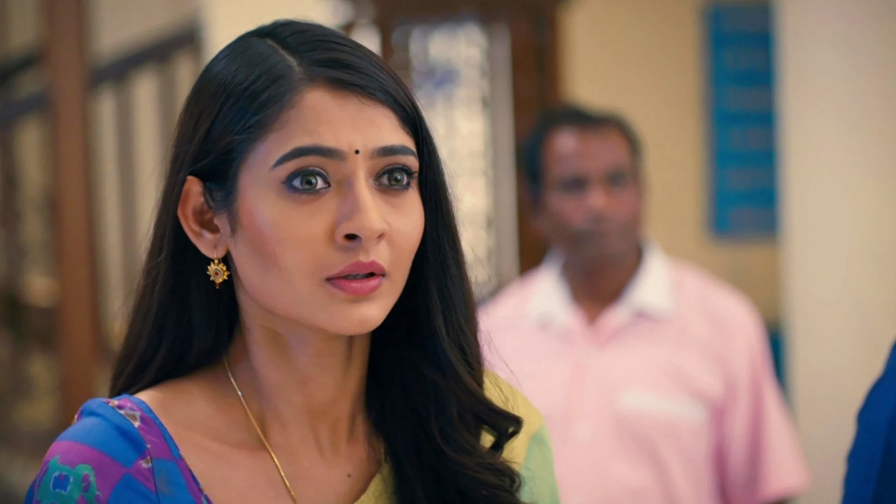 Mehndi Hai Rachne Waali Online