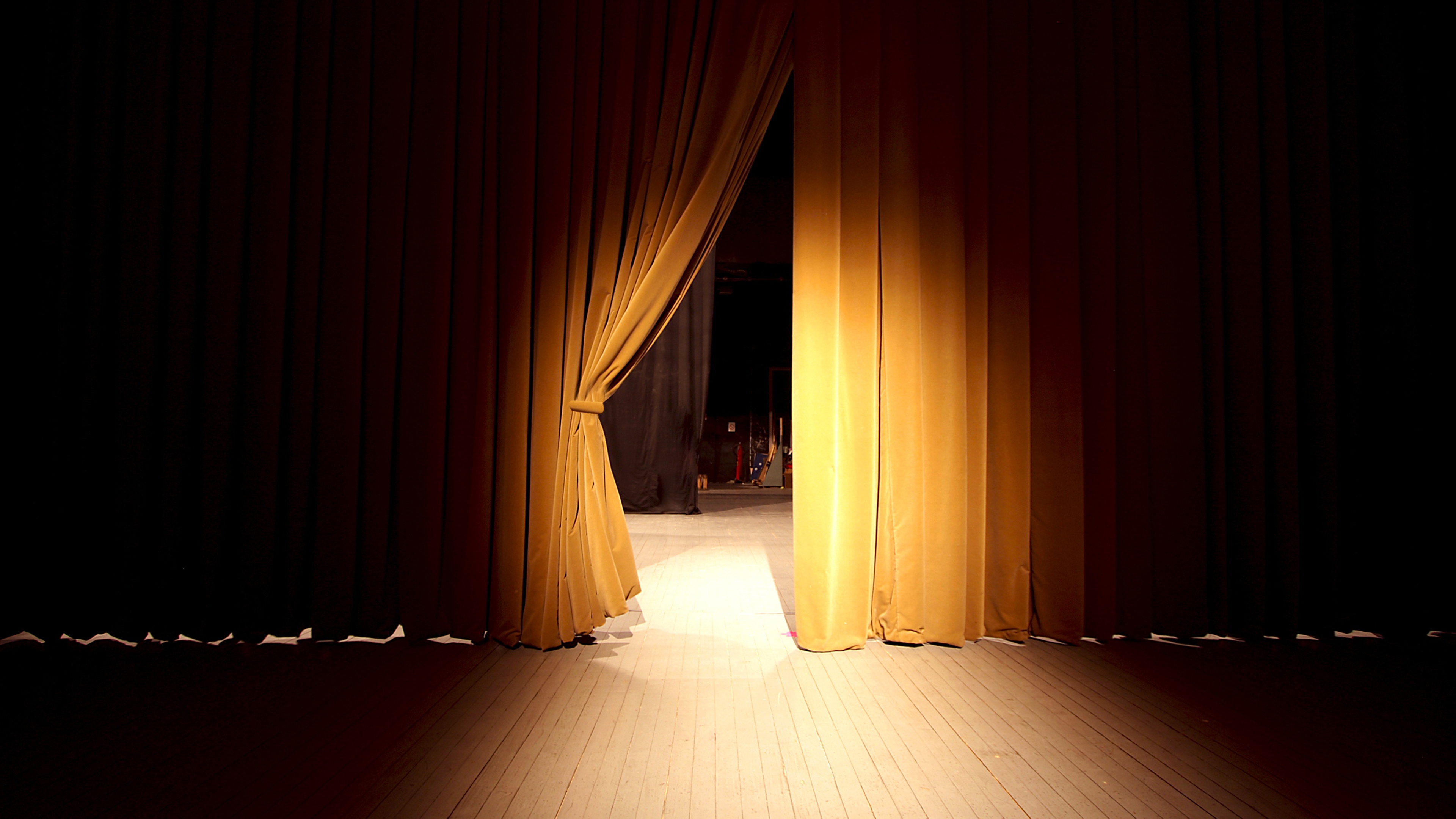 Innisai Mettukal Online