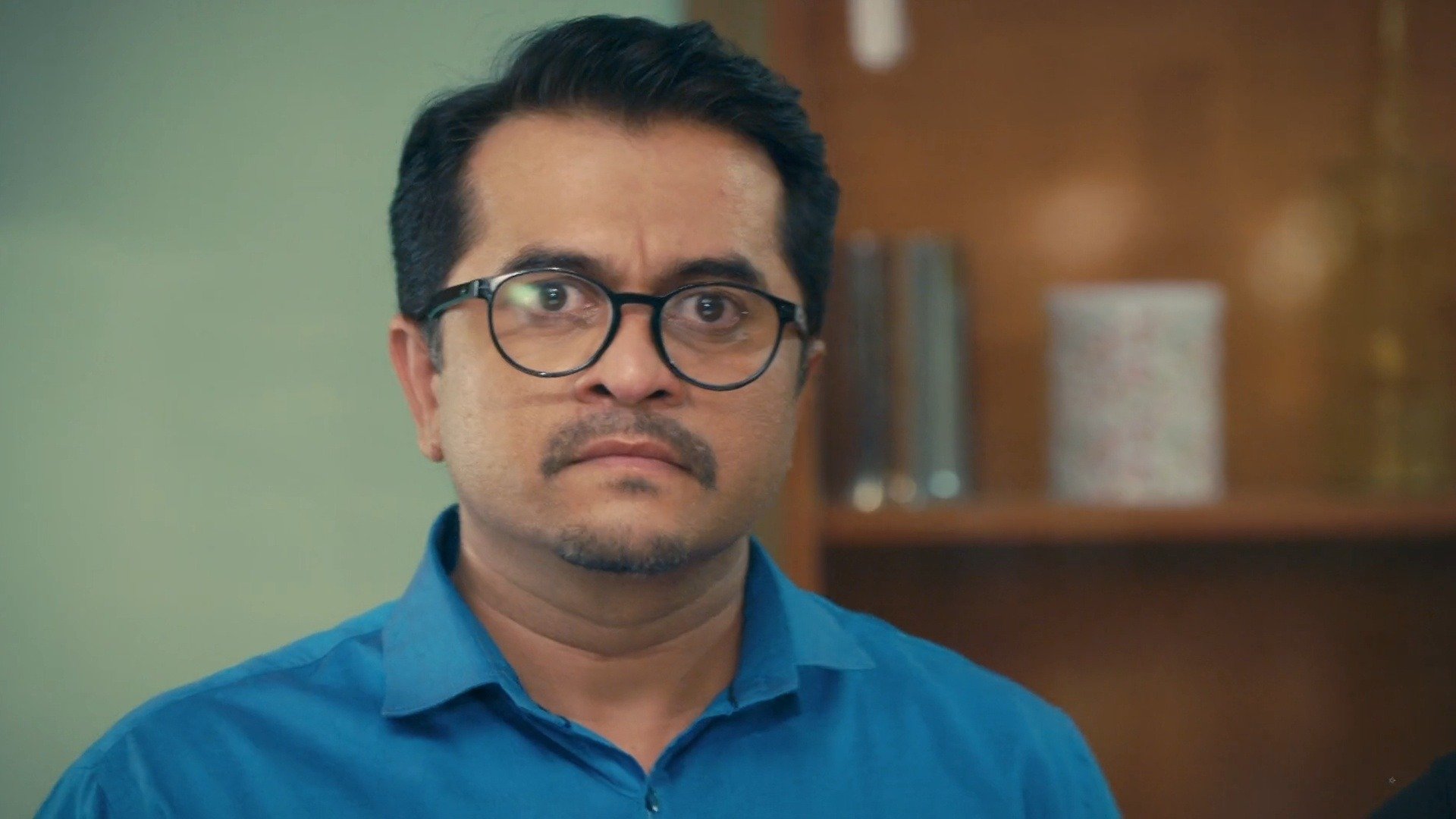 Mehndi Hai Rachne Waali Online