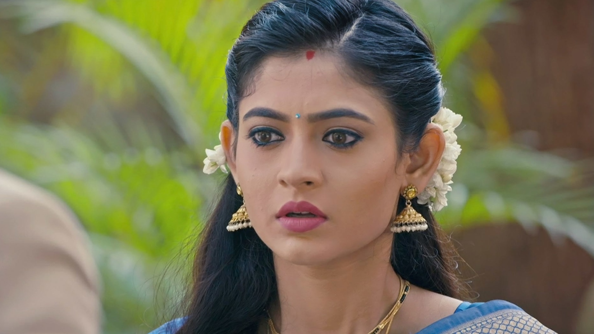 Mehndi Hai Rachne Waali Online