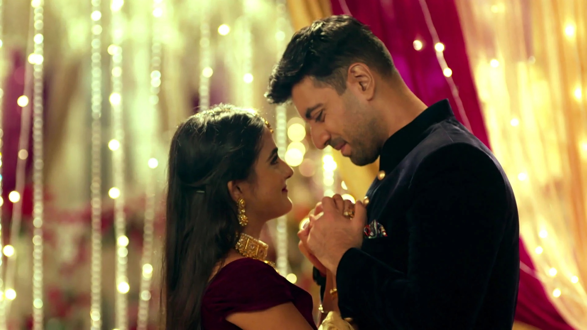 Shaurya Aur Anokhi Ki Kahani Online