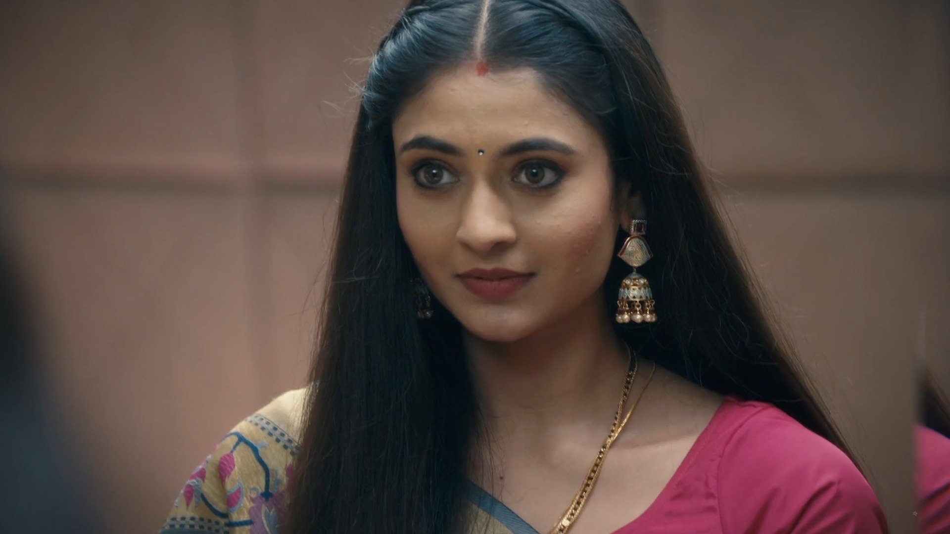 Mehndi Hai Rachne Waali Online