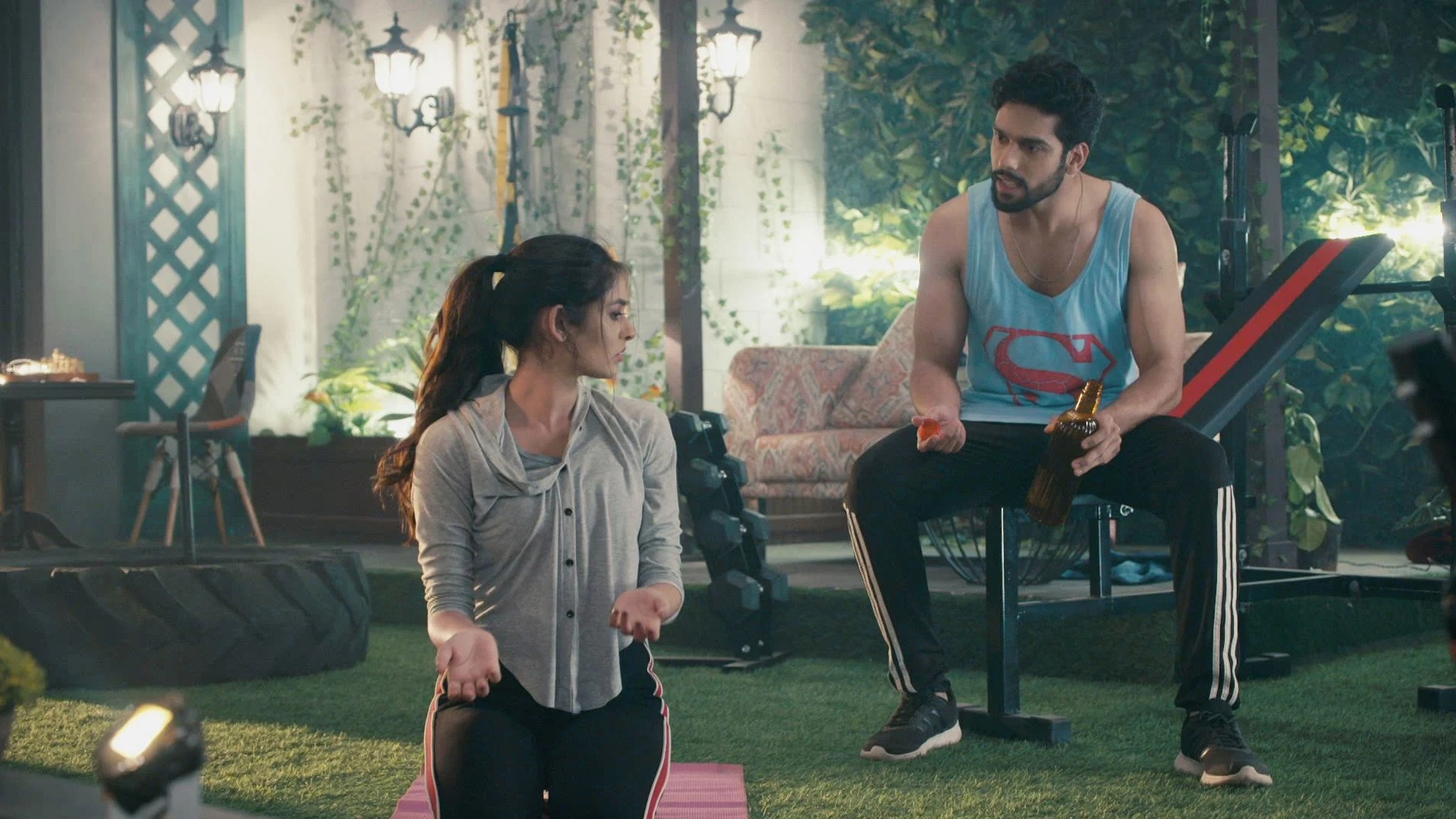 Mehndi Hai Rachne Waali Online