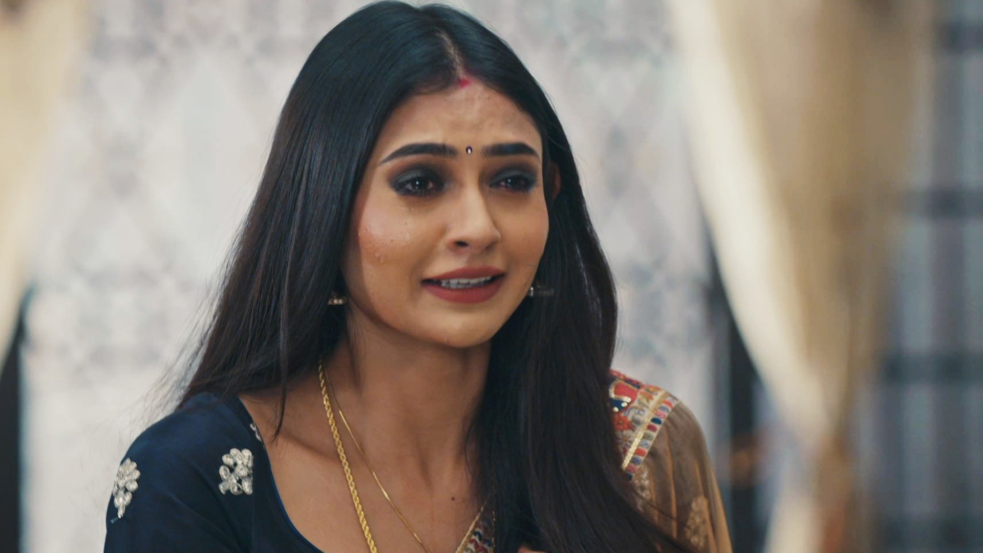 Mehndi Hai Rachne Waali Online