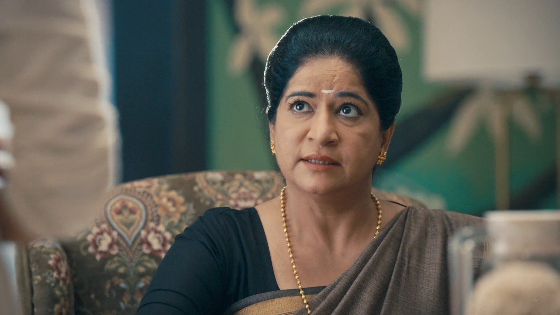 Mehndi Hai Rachne Waali Online