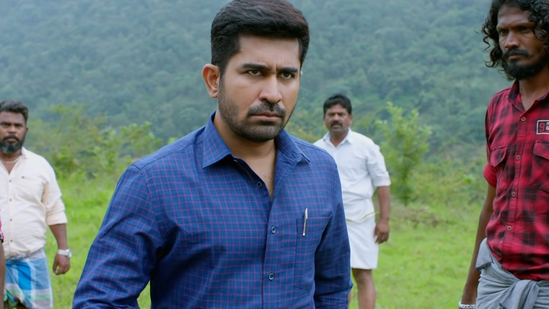 Kodiyil Oruvan Online