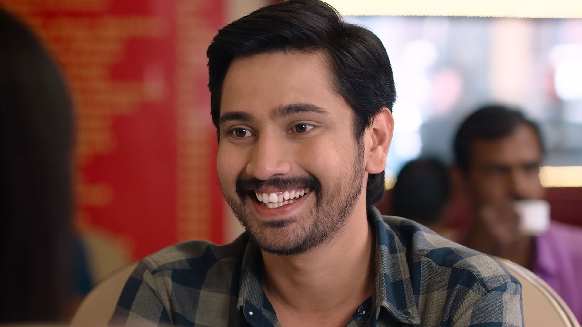 Anubhavinchu Raja Online