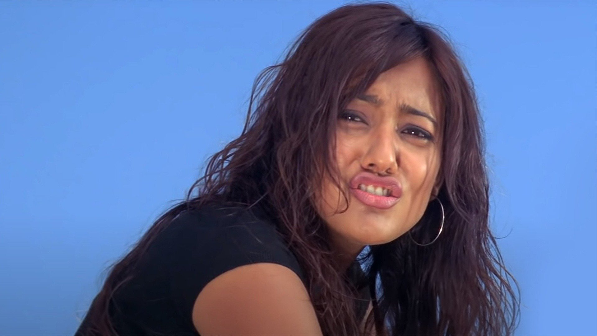 Chiruthai Puli Online