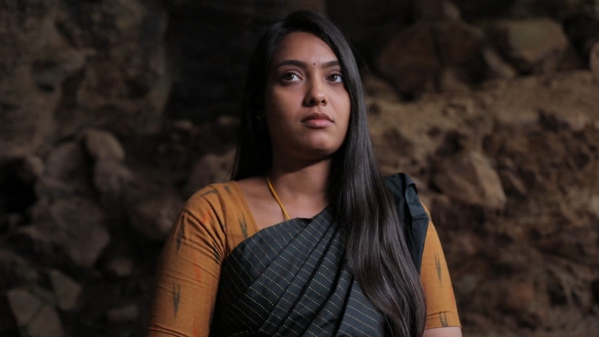 Thendral Vandhu Ennai Thodum Online