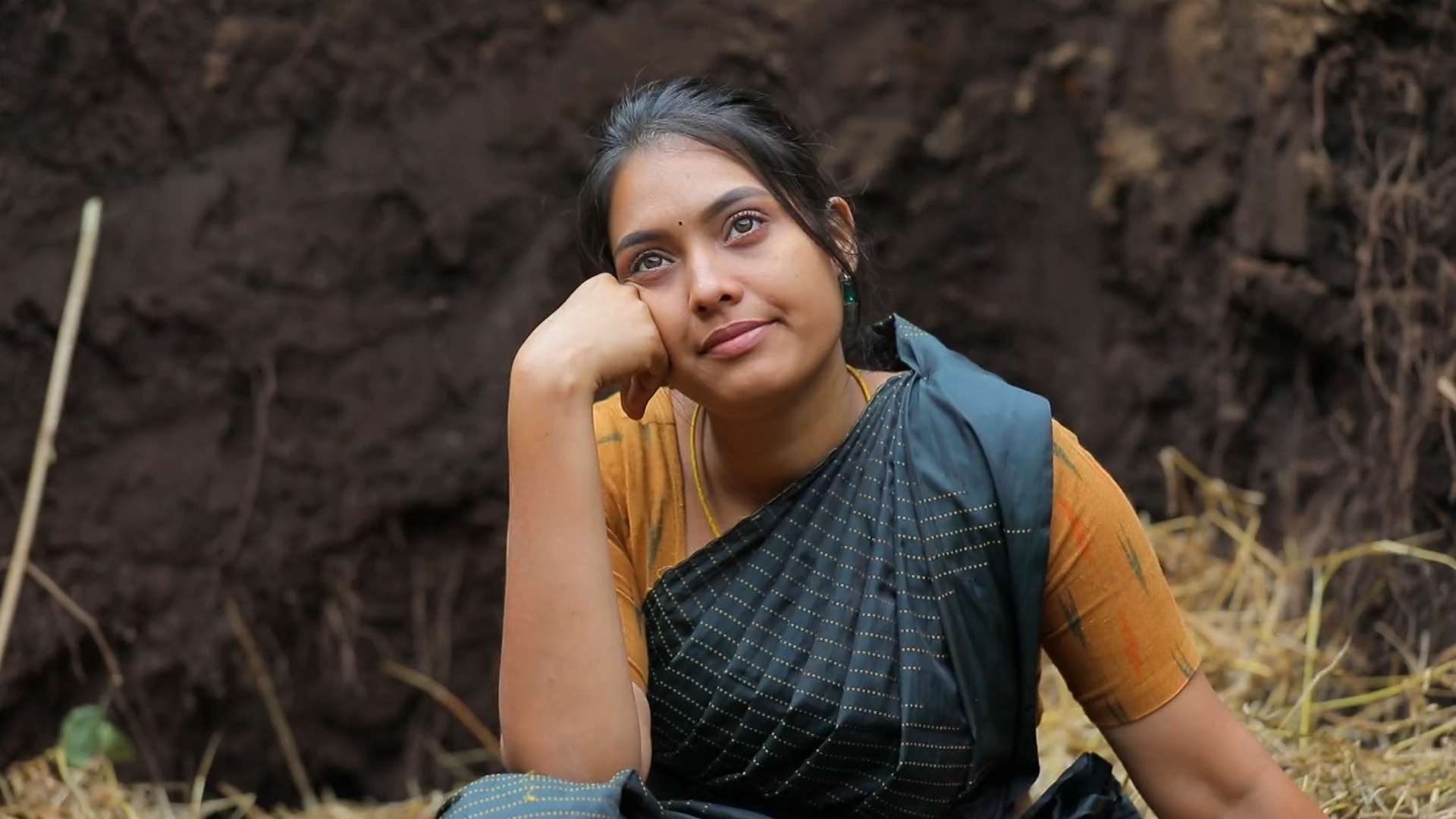 Thendral Vandhu Ennai Thodum Online